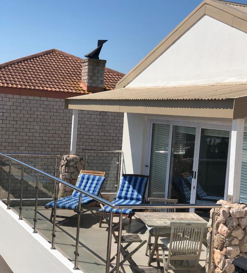 Views At 69 B&B Langebaan Esterno foto